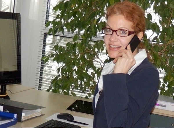 Britta Jakobs is pleased to receive your call.
